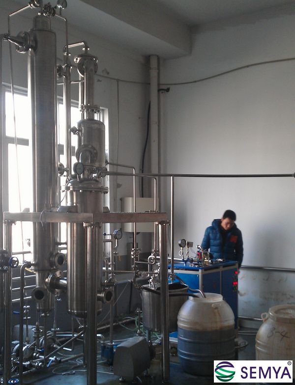 洛陽(yáng)甘草糖漿濃縮實(shí)驗采用降膜蒸發(fā)器