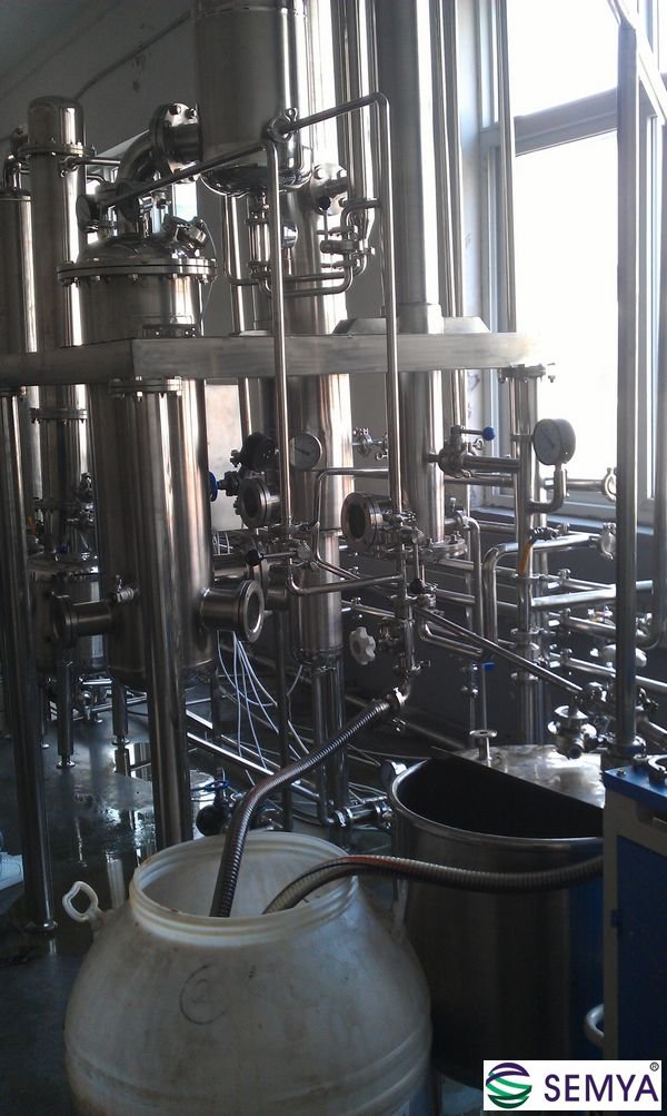 洛陽(yáng)甘草糖漿濃縮實(shí)驗采用降膜蒸發(fā)器